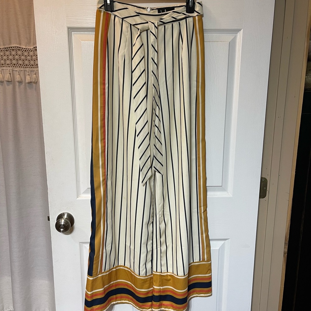 Chic Striped Wide-Leg Pants